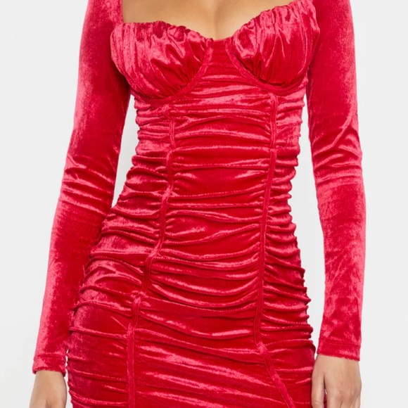 Pretty little thing velvet red dress 8 - Picture 2 of 3